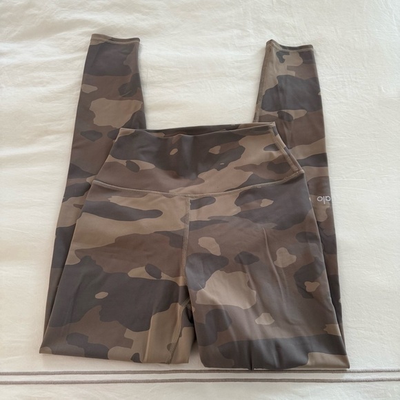 Alo High Waisted Vapor Leggings Camo Medium - Picture 5 of 11